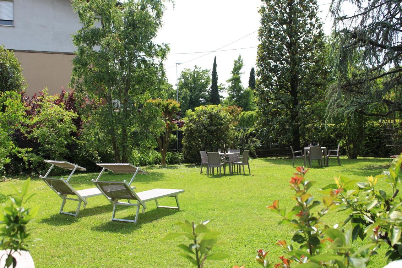 La Finestra Sul Parco Apartamento Valeggio sul Mincio Exterior foto